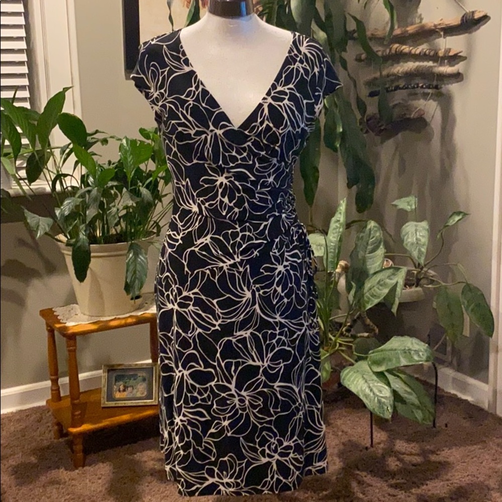 Women’s dress